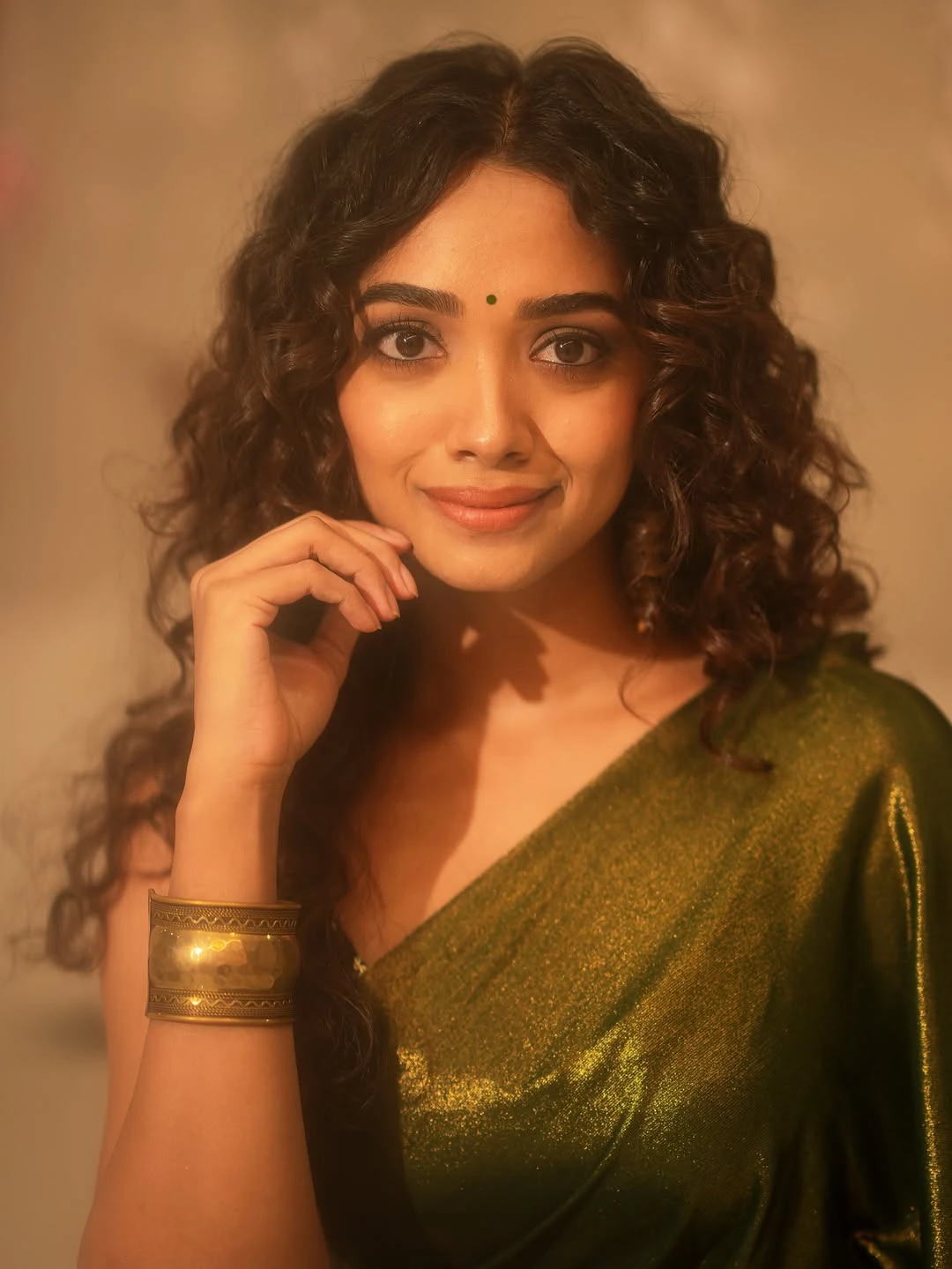 Saanve Megghana Shines in Saree
