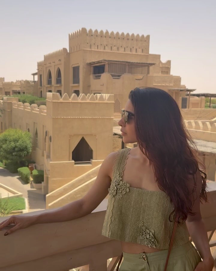 Samantha Enjoying Vacation in Dubai Desert