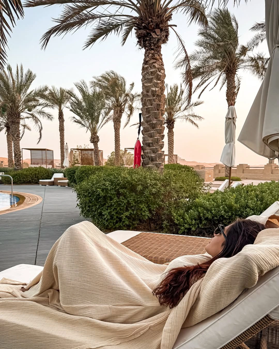 Samantha Enjoying Vacation in Arab Desert