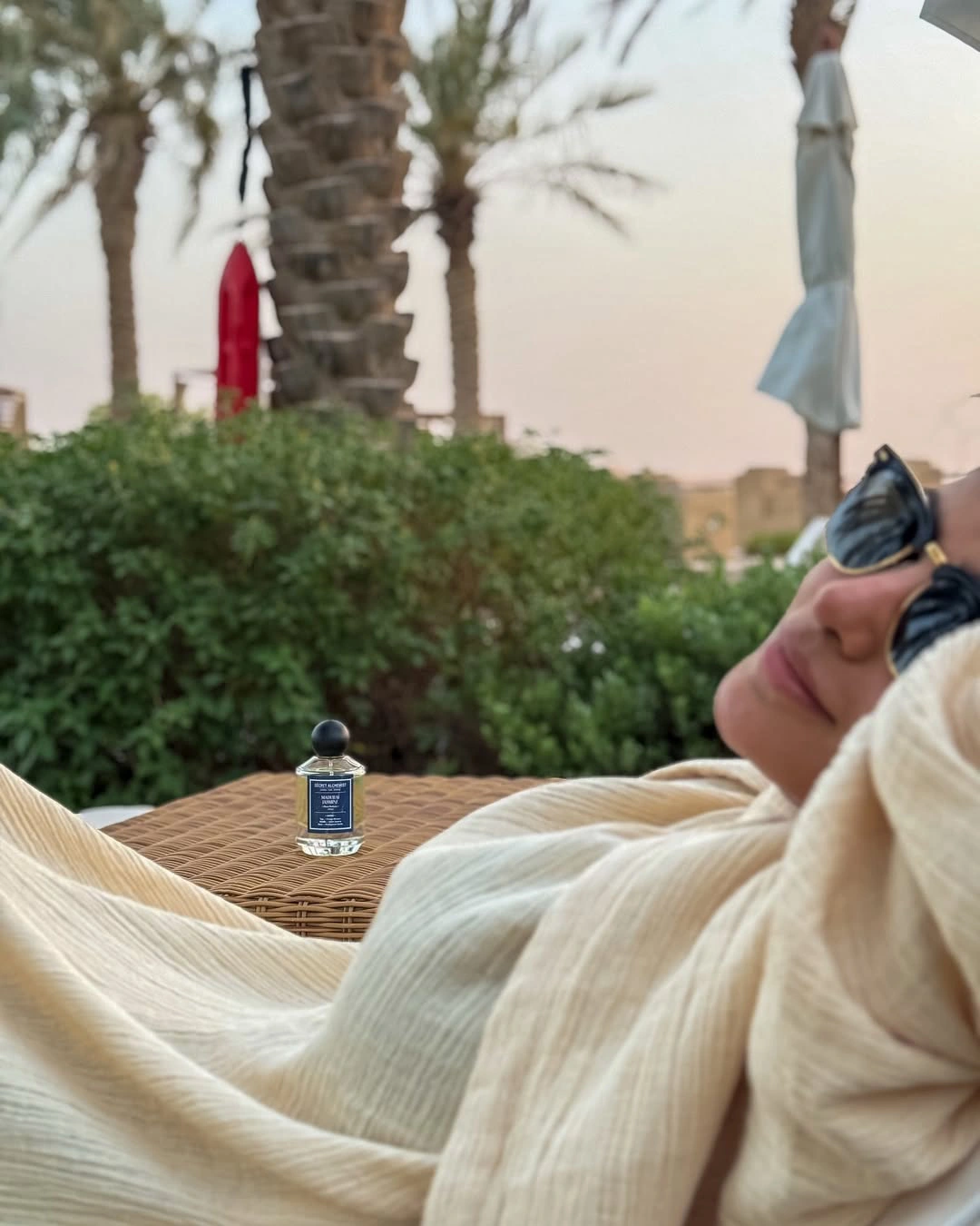 Samantha Enjoying Vacation in Arab Desert