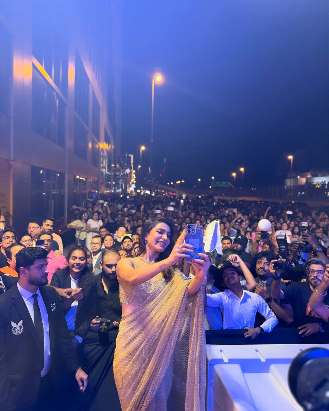 Samantha Attends Dubai Event in Saree