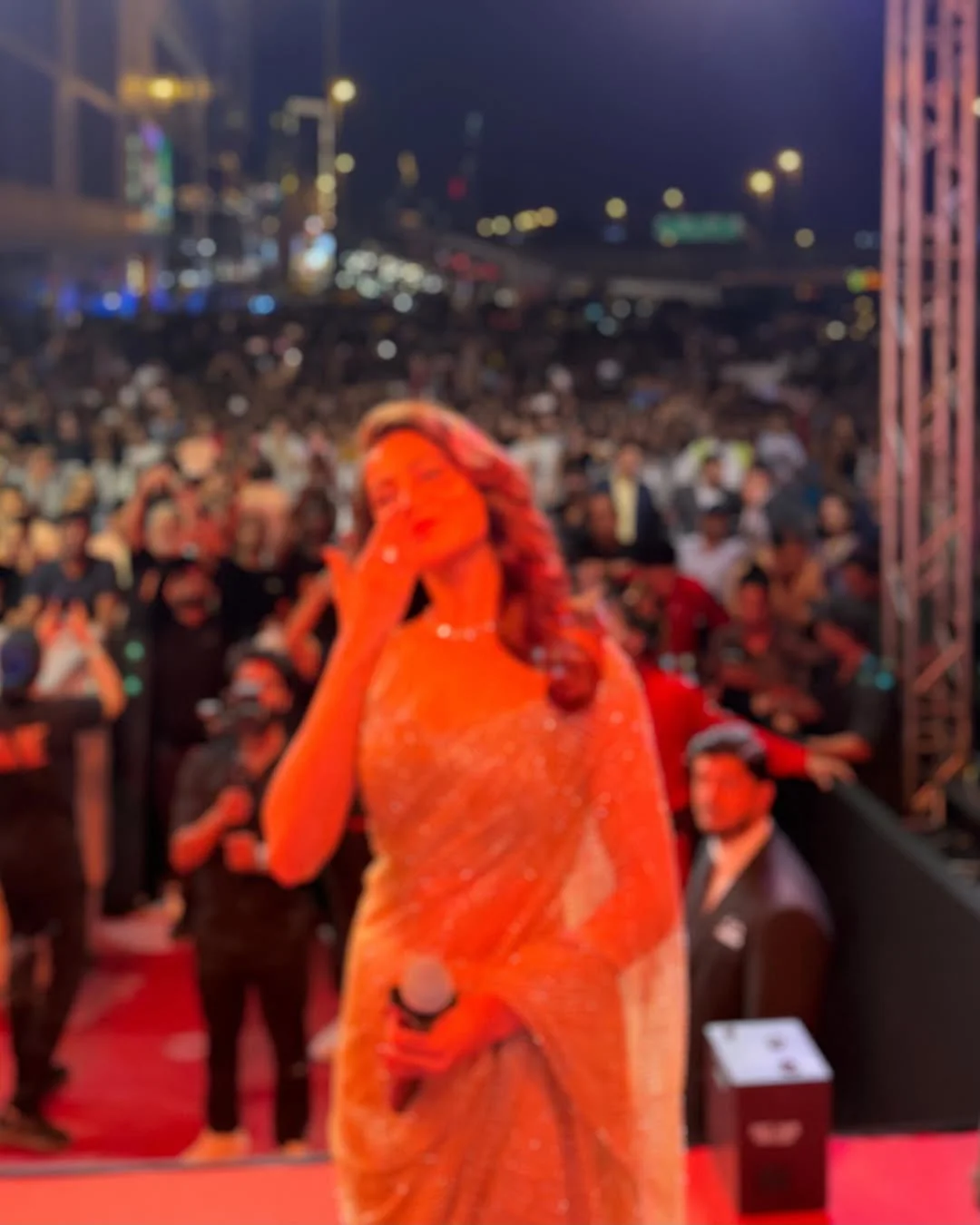 Samantha Attends Dubai Event in Saree