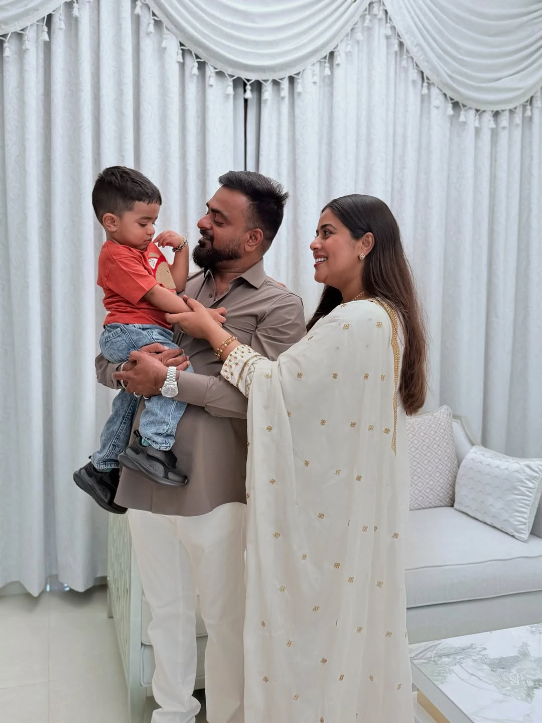 Shamna Kasim Shares Family Photos on Bakrid