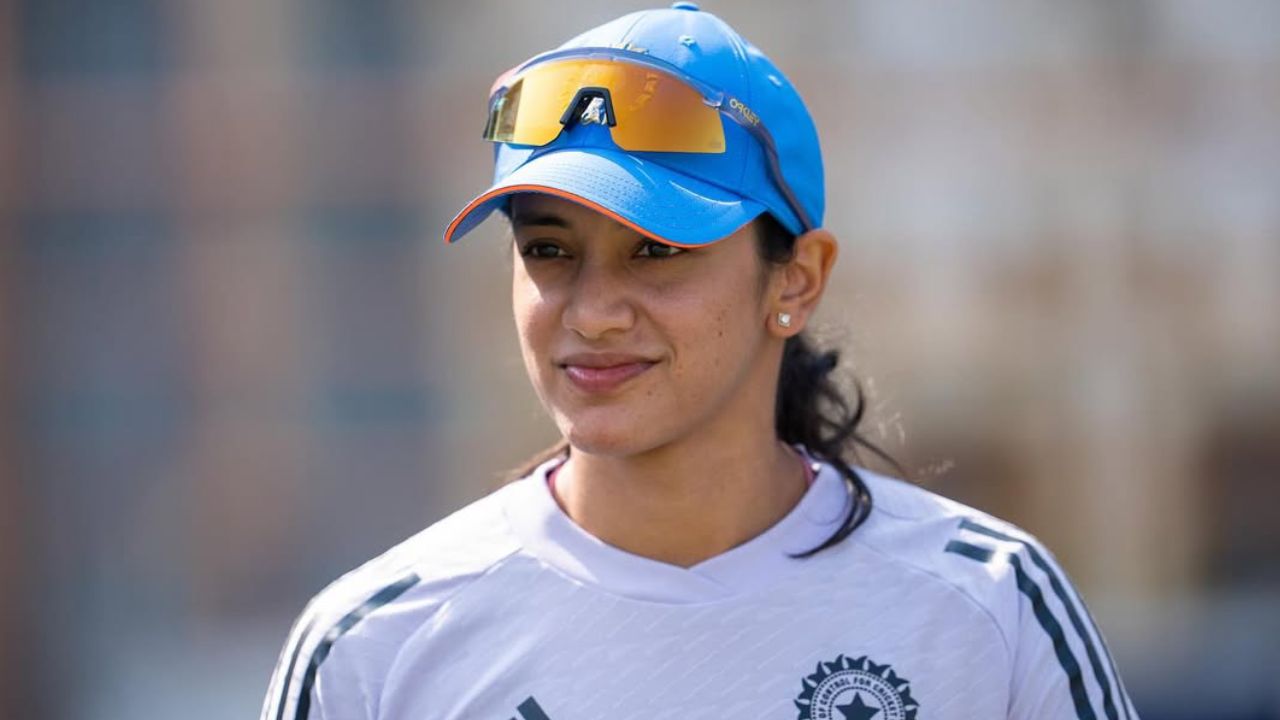 Smriti Mandhana : ఆరేళ్ల తరువాత ఐసీసీ నంబర్ 1 ర్యాంక్ను సొంతం చేసుకున్న స్మృతి మంధాన.. Smriti Mandhana : ఆరేళ్ల తరువాత ఐసీసీ నంబర్ 1 ర్యాంక్ను సొంతం చేసుకున్న స్మృతి మంధాన..