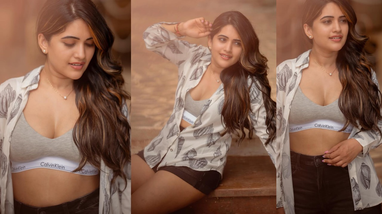 Sravanthi Chokarapu : ఉఫ్.. గోవాలో చిల్ అవుతున్న యాంకర్ స్రవంతి.. హాట్ ఫొటోలు షేర్ చేసి..