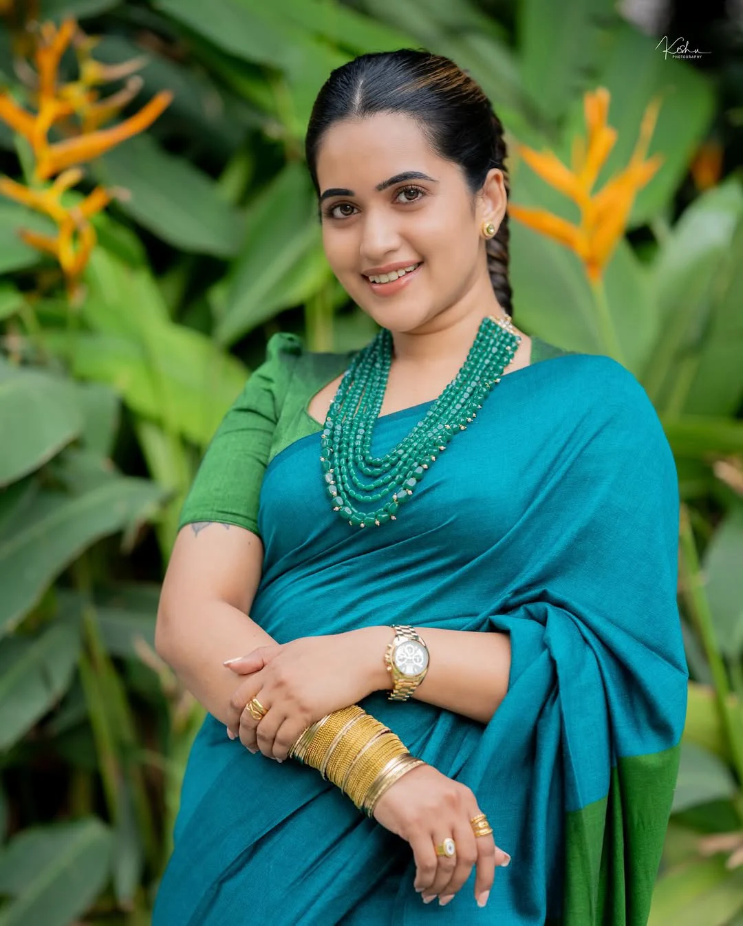 Anchor Sravanthi Chokarapu Saree Looks