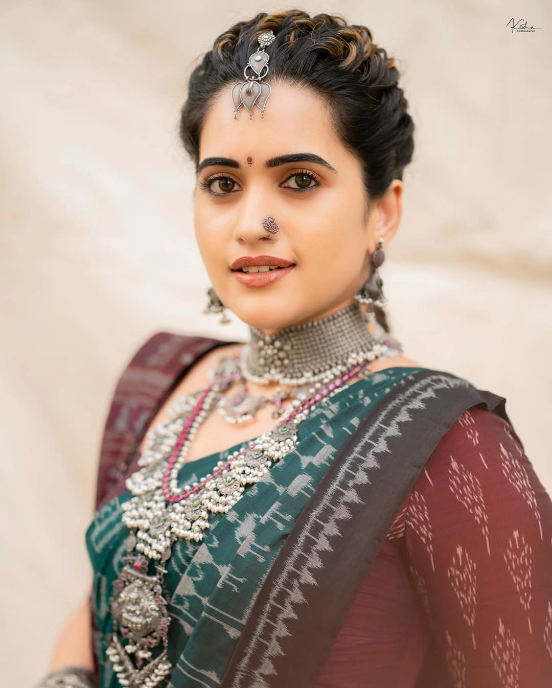 Sravanthi Chokarapu Traditional Looks at Telangana Gaddar Film Awards Event