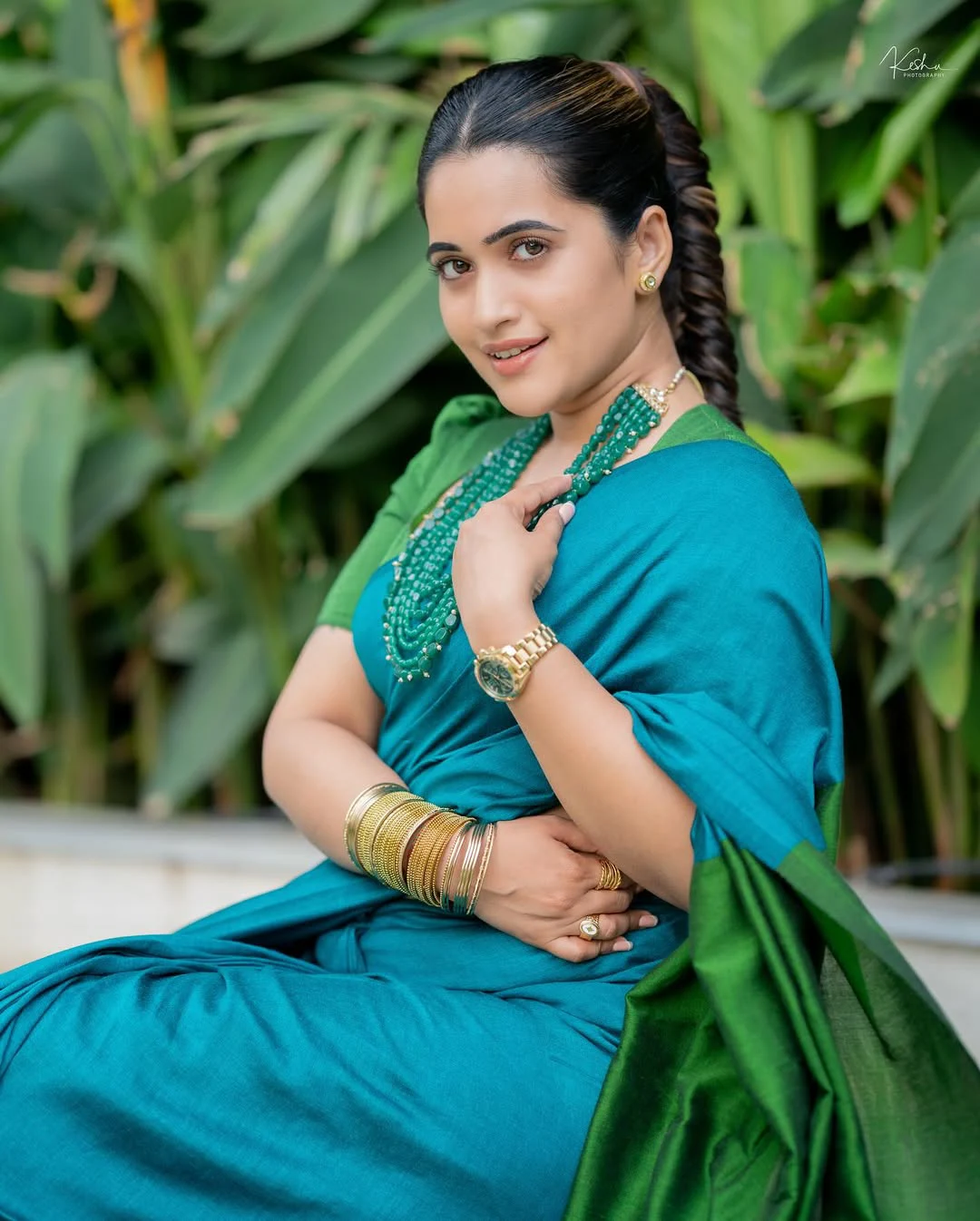 Anchor Sravanthi Chokarapu Saree Looks