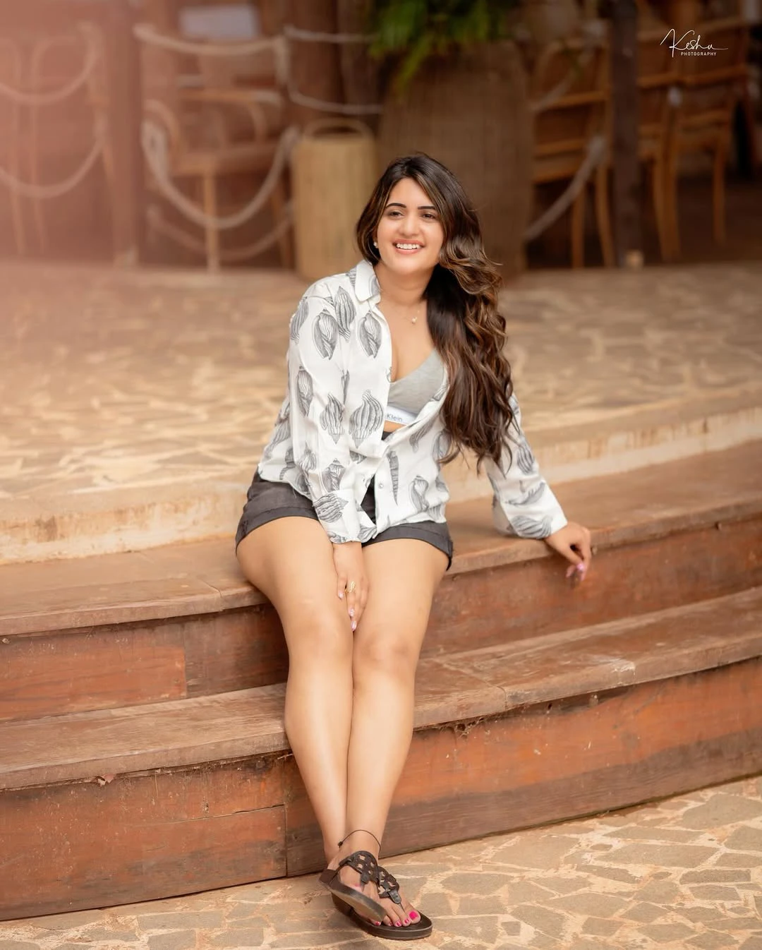 Anchor Sravanthi Chokarapu Sizzling Photos from Goa