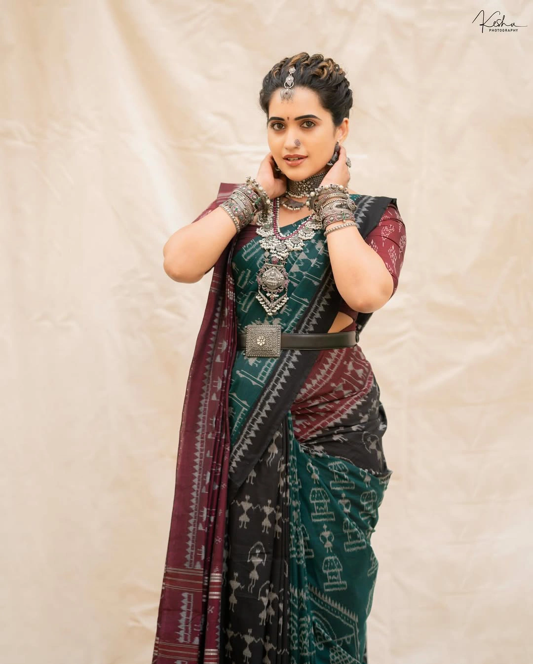 Sravanthi Chokarapu Traditional Looks at Telangana Gaddar Film Awards Event