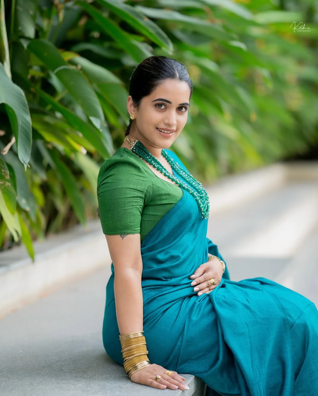 Anchor Sravanthi Chokarapu Saree Looks