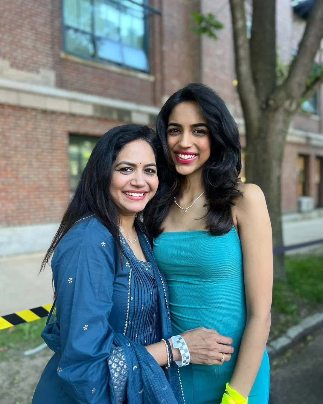 Singer Sunitha Daughter Shreya Graduation Day