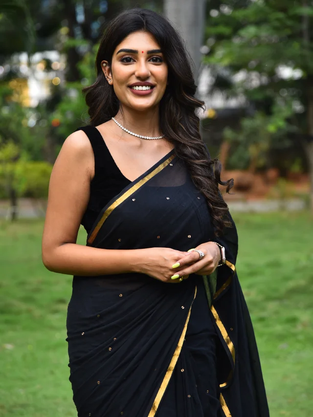 Supritha Stunning Looks in Black Saree