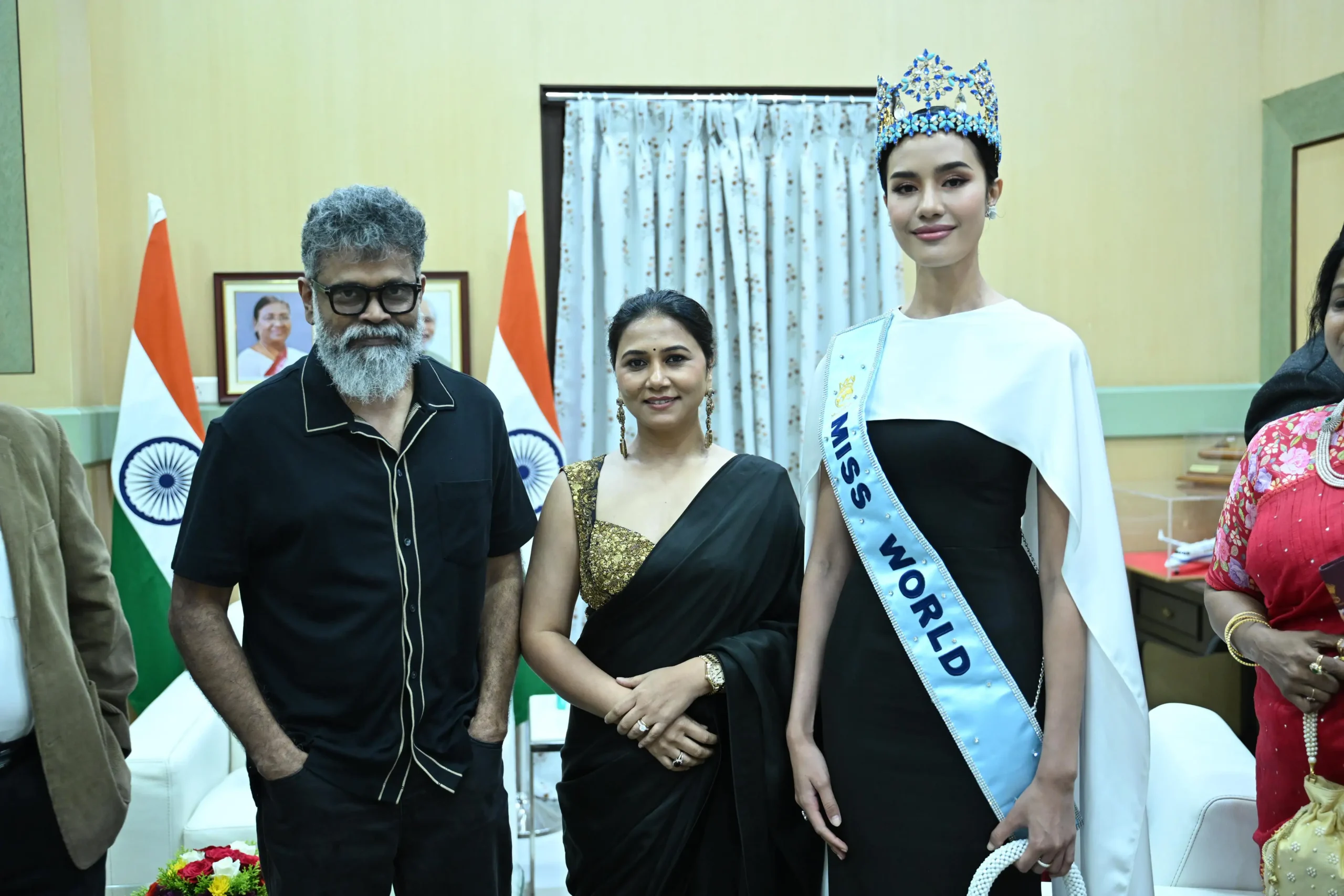 Sukumar and Thabitha Meets Governor of Telangana and Miss World