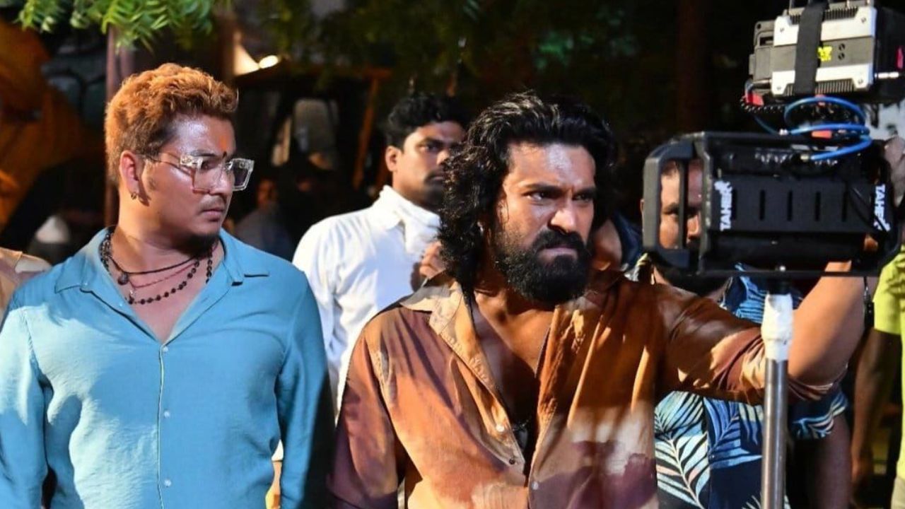Peddi : భారీ యాక్షన్ సీక్వెన్స్ తో పెద్ది షూటింగ్.. ఎక్కడో తెలుసా? Peddi : భారీ యాక్షన్ సీక్వెన్స్ తో పెద్ది షూటింగ్.. ఎక్కడో తెలుసా?