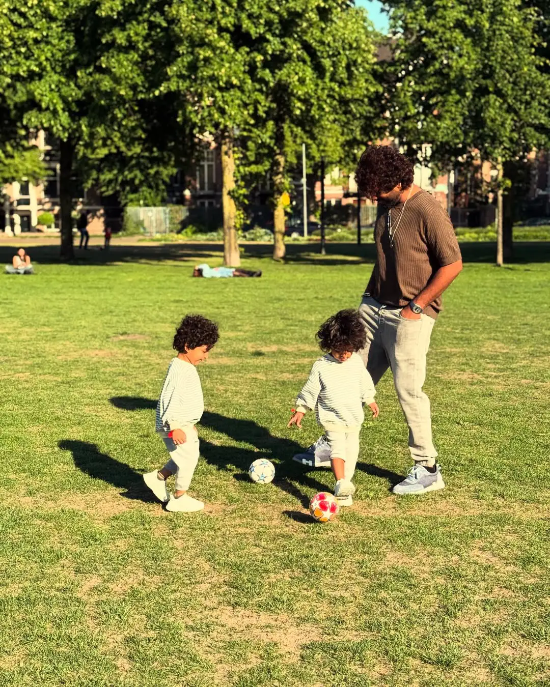 Vignesh Shivan Nayanthara Shares Photos with Kids on Fathers Day