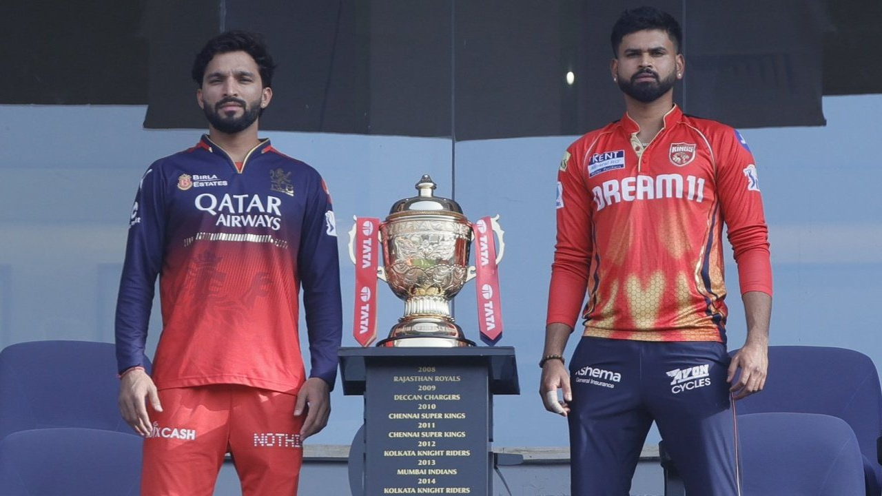 RCB vs PBKS : AI జాతకం.. Grok, Gemini, ChatGPT అన్నిటిదీ ఒకటే మాట.. IPL 2025 కొట్టే జట్టు ఇదే.. RCB vs PBKS : AI జాతకం.. Grok, Gemini, ChatGPT అన్నిటిదీ ఒకటే మాట.. IPL 2025 కొట్టే జట్టు ఇదే..