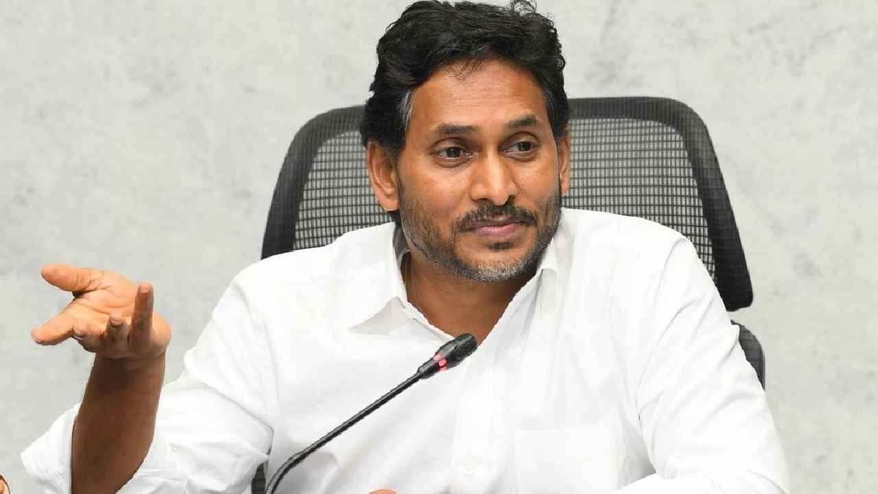 Gossip Garage: జగన్ పరిస్థితి ఏంటి? కోర్టు తీర్పు ఎలా ఉండబోతోంది? రెంటపాళ్ల ఎపిసోడ్ లో నెక్ట్స్ ఏం జరగబోతోంది.. Gossip Garage: జగన్ పరిస్థితి ఏంటి? కోర్టు తీర్పు ఎలా ఉండబోతోంది? రెంటపాళ్ల ఎపిసోడ్ లో నెక్ట్స్ ఏం జరగబోతోంది..