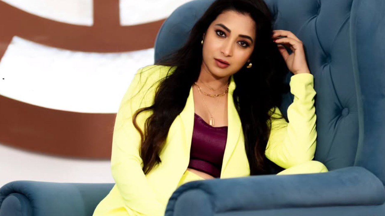 Bhanu Sri : నన్నే కాదు మా ఫ్యామిలీని ట్రోల్ చేసారు.. చాలా సఫర్ అయ్యాను.. బూతులతో మెసేజ్ లు.. భానుశ్రీ ఎమోషనల్.. Bhanu Sri : నన్నే కాదు మా ఫ్యామిలీని ట్రోల్ చేసారు.. చాలా సఫర్ అయ్యాను.. బూతులతో మెసేజ్ లు.. భానుశ్రీ ఎమోషనల్..