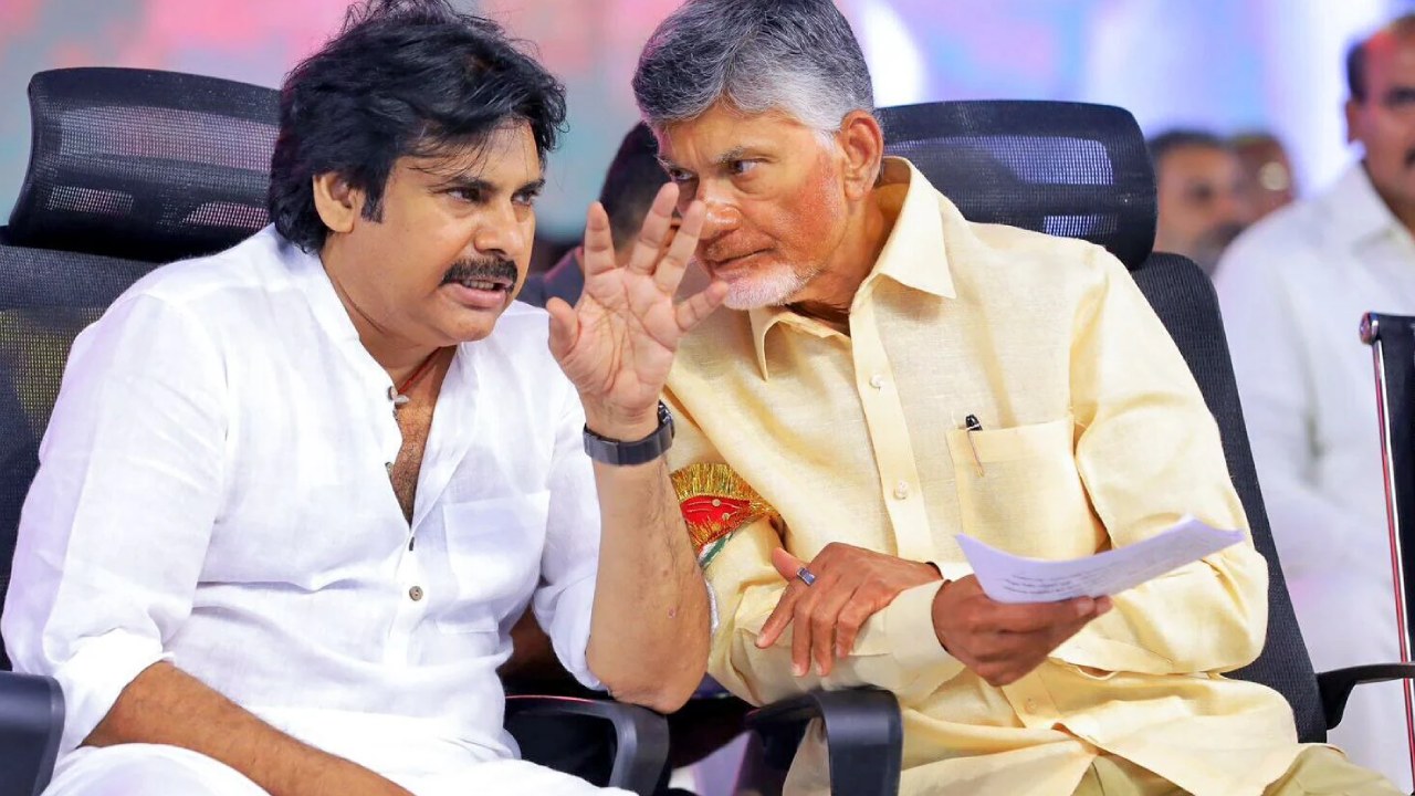సిట్టింగ్ సీట్లపై పవన్ కల్యాణ్ వ్యూహం ఇదేనా..!? సిట్టింగ్ సీట్లపై పవన్ కల్యాణ్ వ్యూహం ఇదేనా..!?