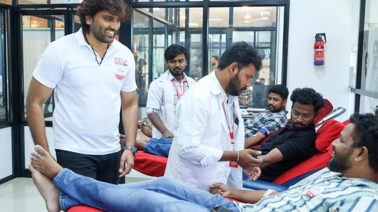 Blood Donation : చిరంజీవి బ్లడ్ బ్యాంక్ లో.. మెగా బ్లడ్ డొనేషన్ క్యాంప్.. Blood Donation : చిరంజీవి బ్లడ్ బ్యాంక్ లో.. మెగా బ్లడ్ డొనేషన్ క్యాంప్..