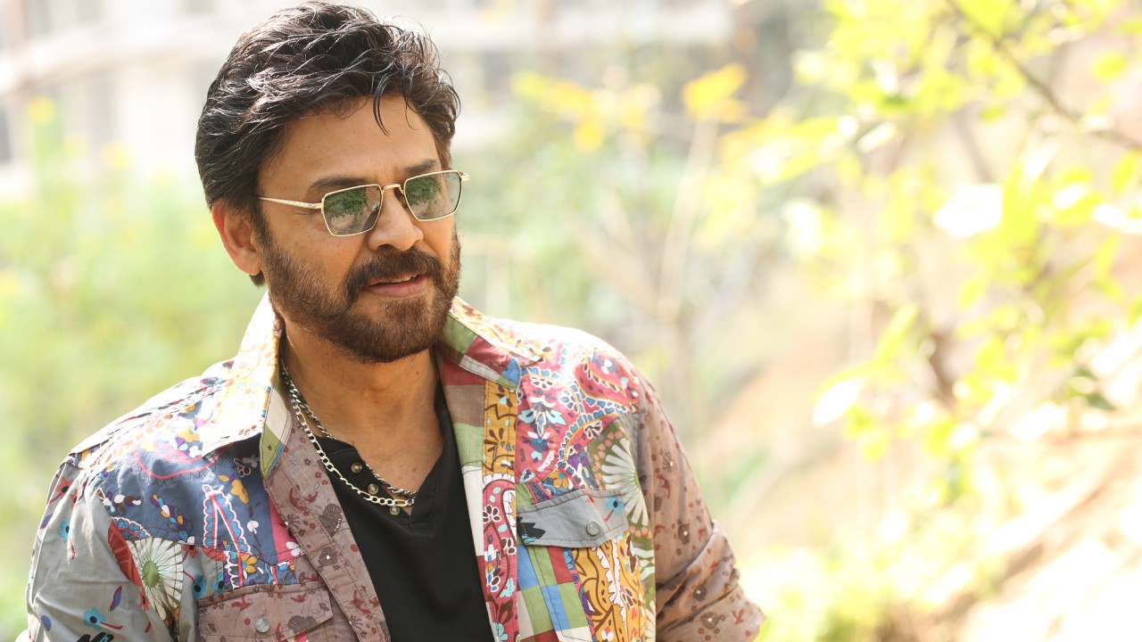 Venkatesh : మొన్నటిదాకా ఒక్క సినిమా కూడా లేదని టాక్.. ఇప్పుడు చేతిలో అరడజను ప్రాజెక్ట్స్.. Venkatesh : మొన్నటిదాకా ఒక్క సినిమా కూడా లేదని టాక్.. ఇప్పుడు చేతిలో అరడజను ప్రాజెక్ట్స్..