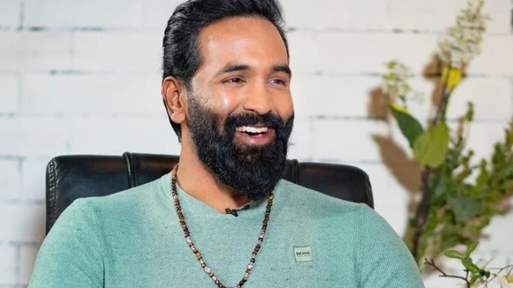Manchu Vishnu Tells About his Huge Art Collection in Kannppa Promotions