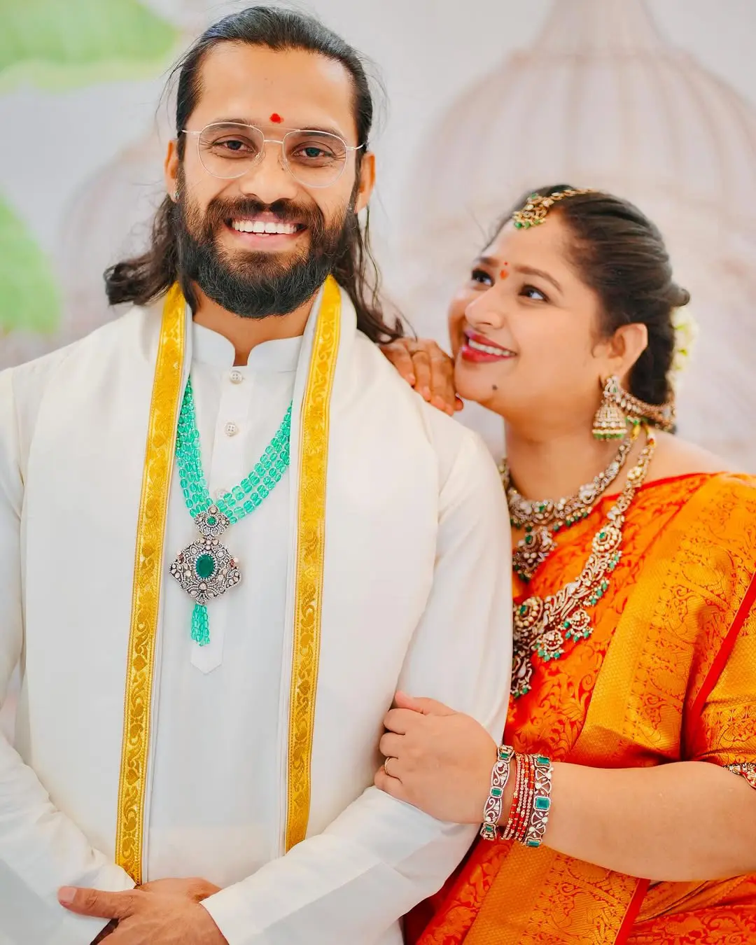 Bigg Boss Fame Actor vishwa Traditional Photos with Family