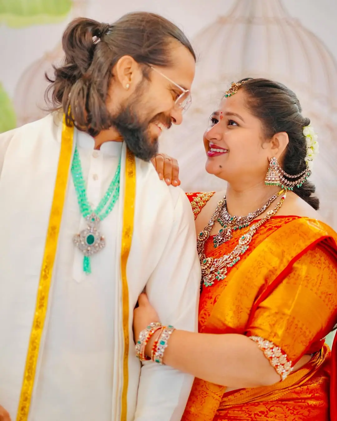 Bigg Boss Fame Actor vishwa Traditional Photos with Family
