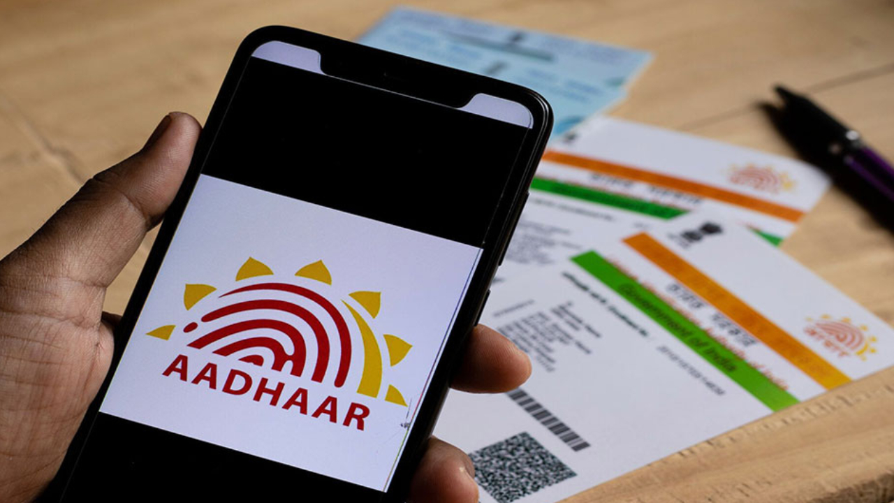 Aadhaar Card : మీ ఆధార్ కార్డును అర్జంట్గా లింక్ చేయండి.. ఏయే సేవలకు ఆధార్ తప్పనిసరంటే? ఫుల్ లిస్ట్ మీకోసం..! Aadhaar Card : మీ ఆధార్ కార్డును అర్జంట్గా లింక్ చేయండి.. ఏయే సేవలకు ఆధార్ తప్పనిసరంటే? ఫుల్ లిస్ట్ మీకోసం..!