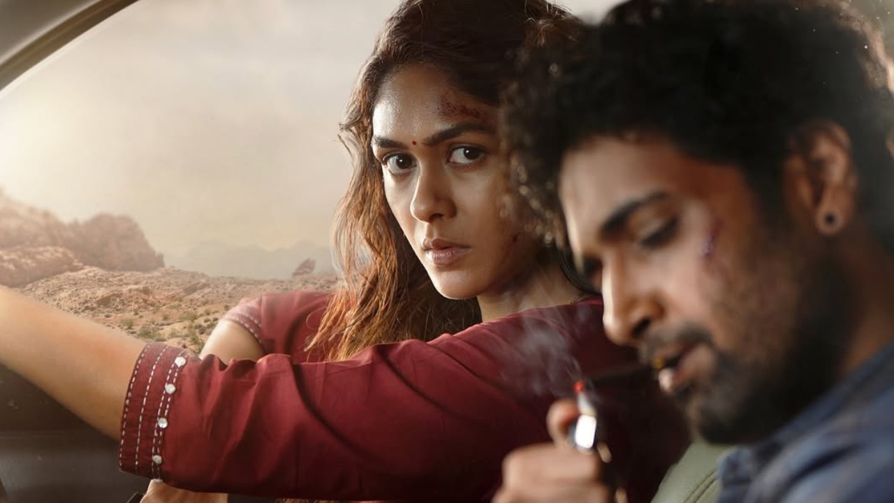 Adivi Sesh : మృణాల్ ఠాకూర్, అడివి శేష్ కు షూటింగ్ లో గాయాలు.. Adivi Sesh : మృణాల్ ఠాకూర్, అడివి శేష్ కు షూటింగ్ లో గాయాలు..