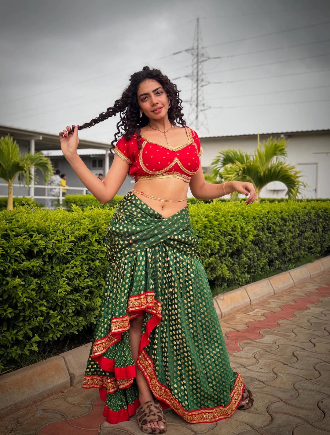 Anala Susmitha Sizzling Photos