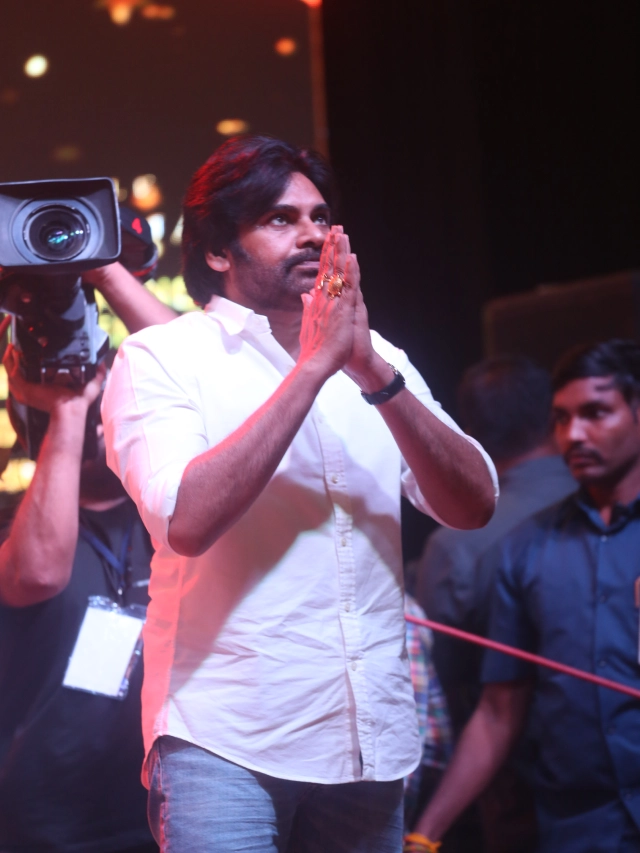 Pawan Kalyan With his Wife Anna Lezhneva in Hari Hara Veeramallu Pre Release event