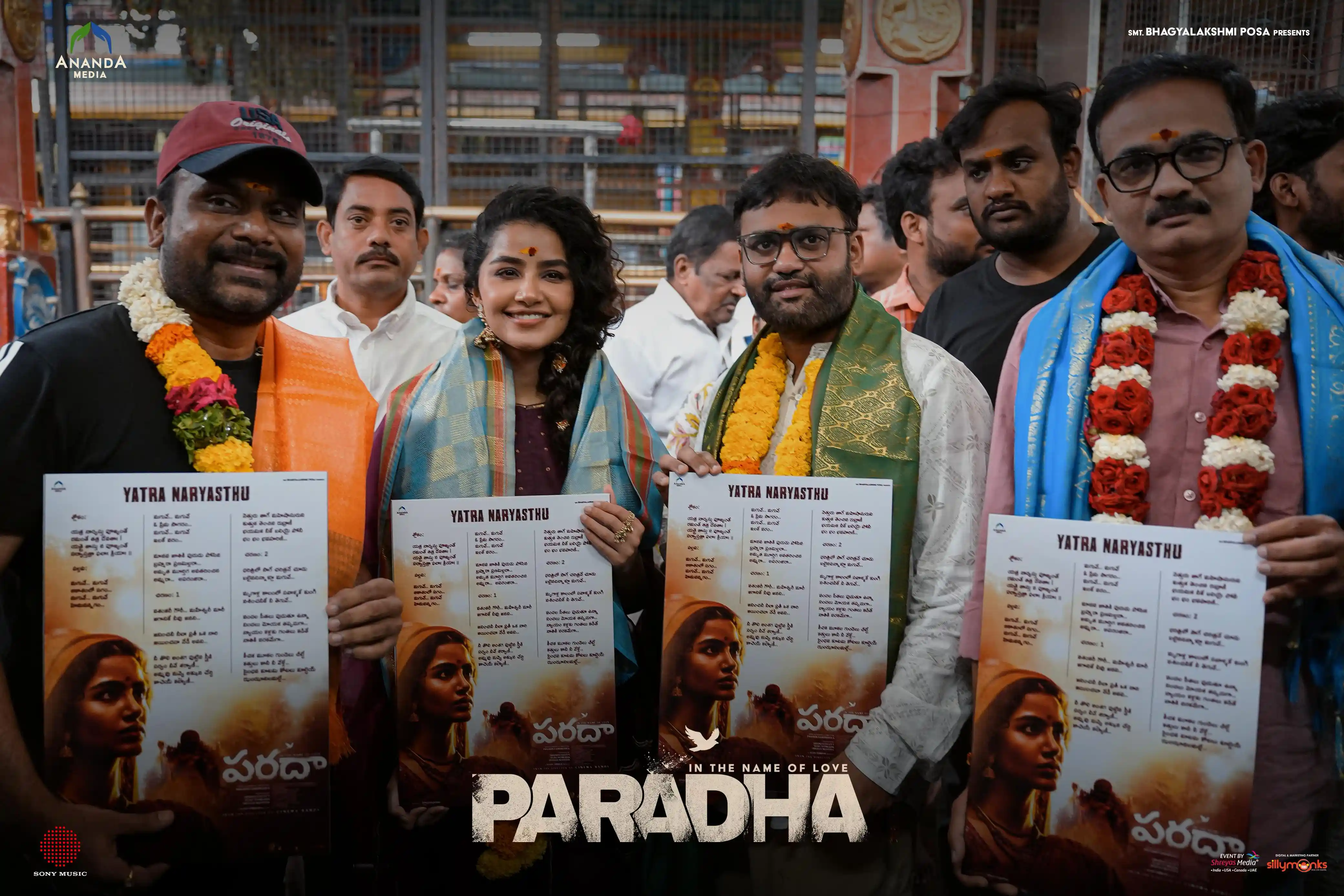 Anupama Parameswaran Visited Balkampet Yellamma Temple