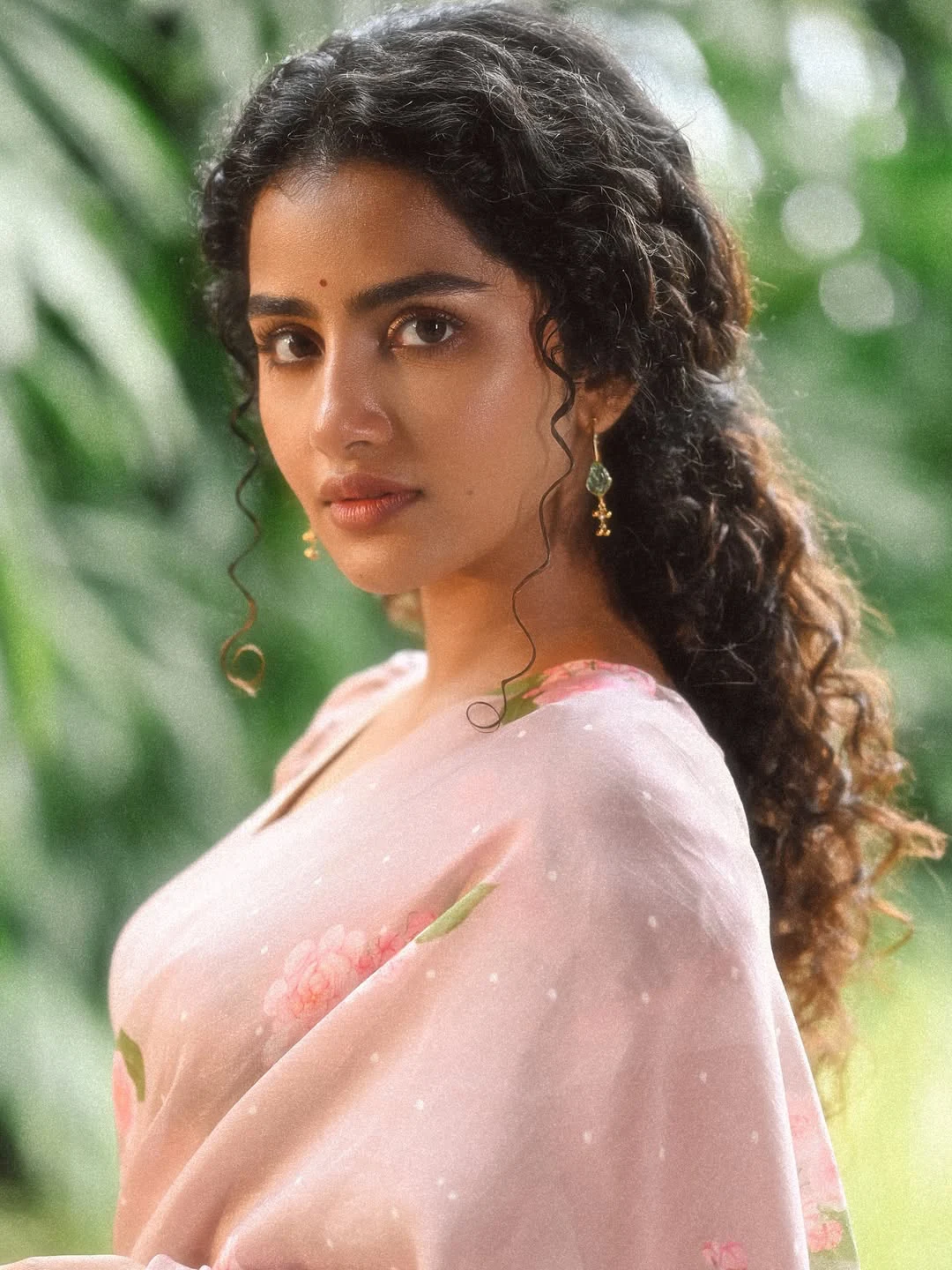 Anupama Parameswaran Cute Photos in Saree