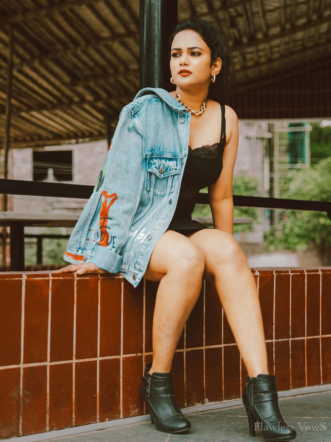 Ariyana Glory Modern Looks
