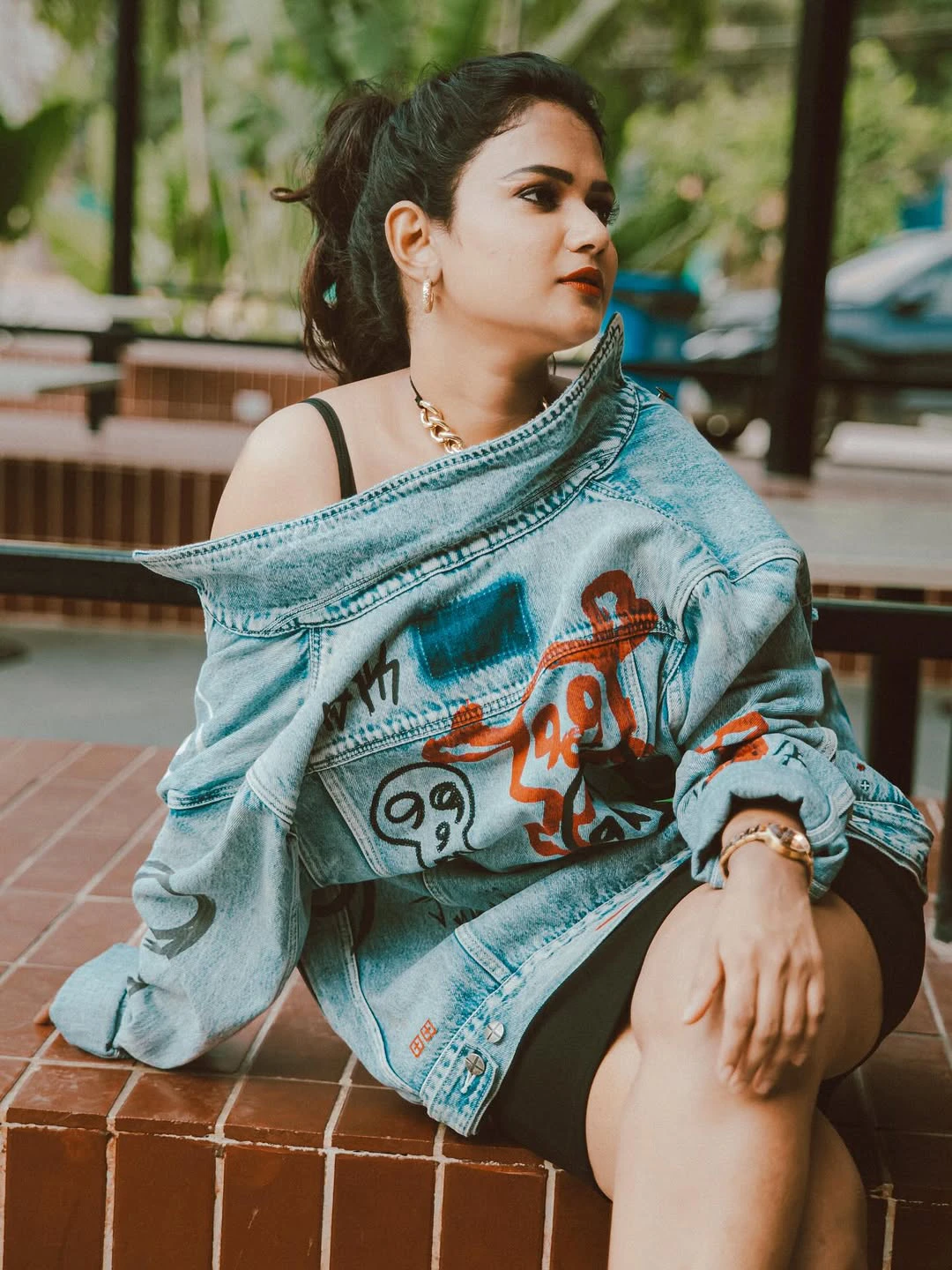 Ariyana Glory Modern Looks