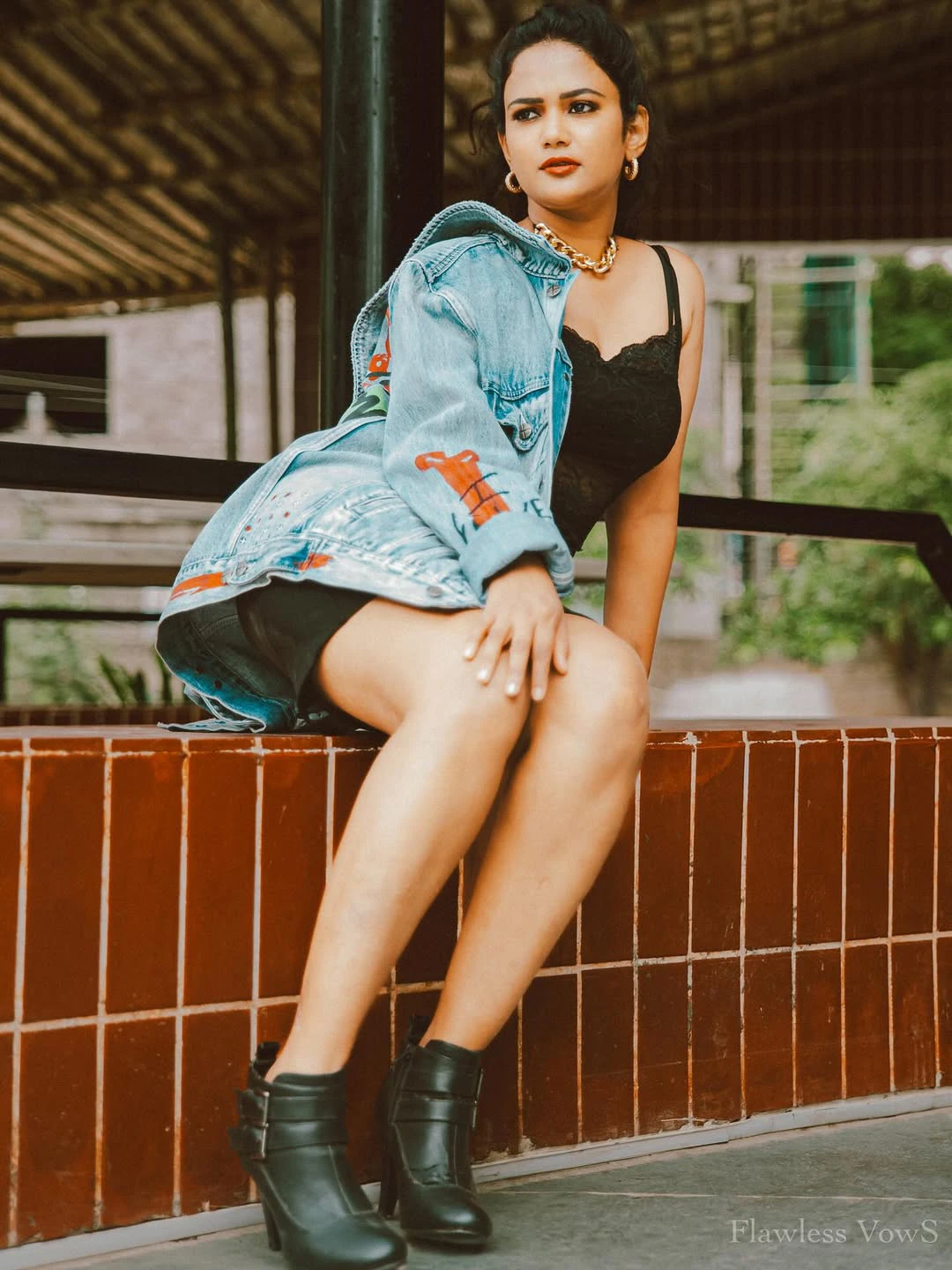 Ariyana Glory Modern Looks