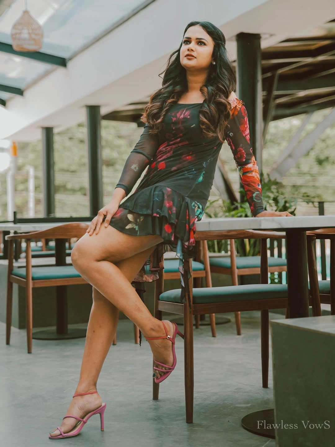 Ariyana GlorY Beauty in Modern Dress
