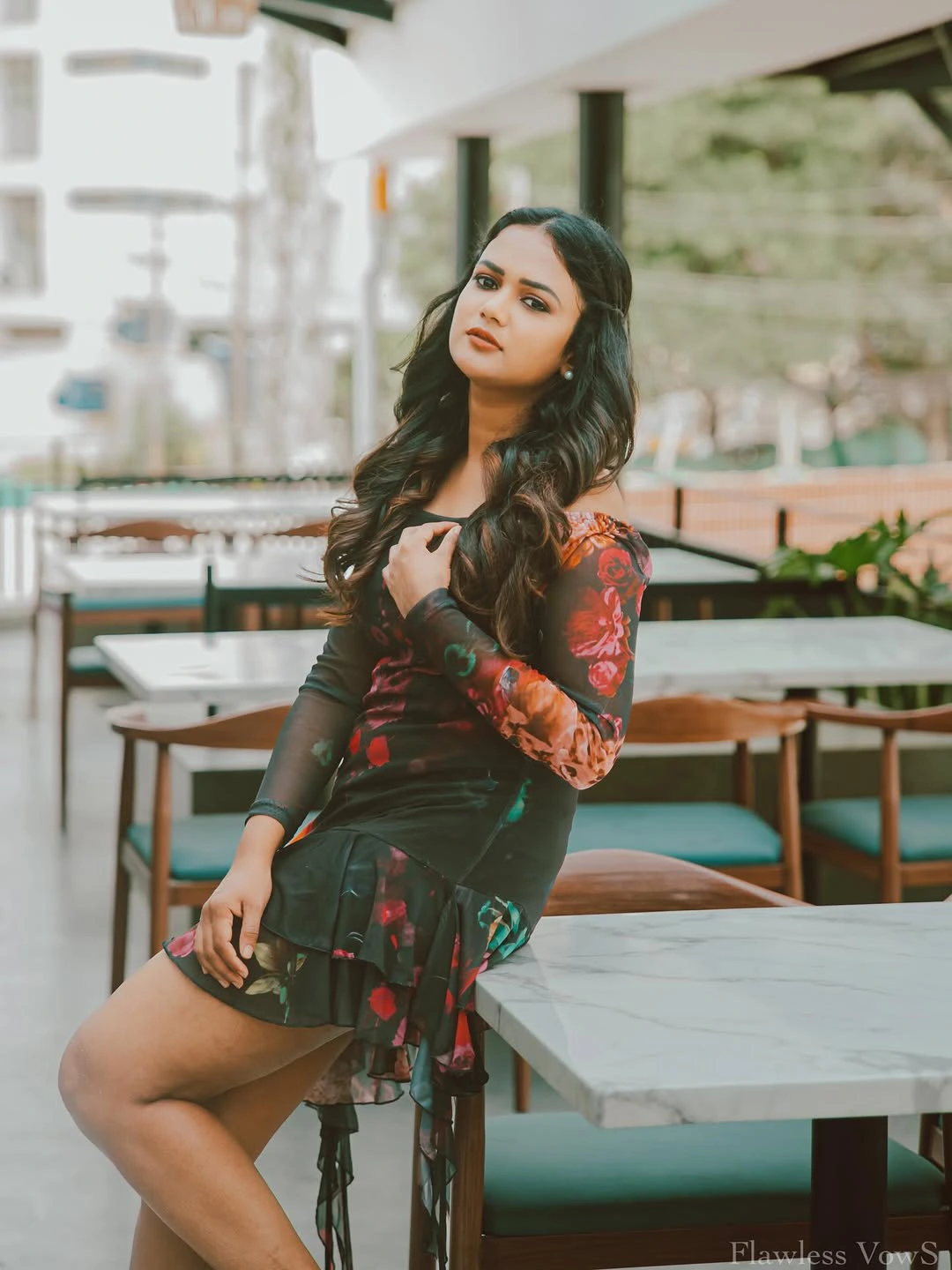 Ariyana GlorY Beauty in Modern Dress