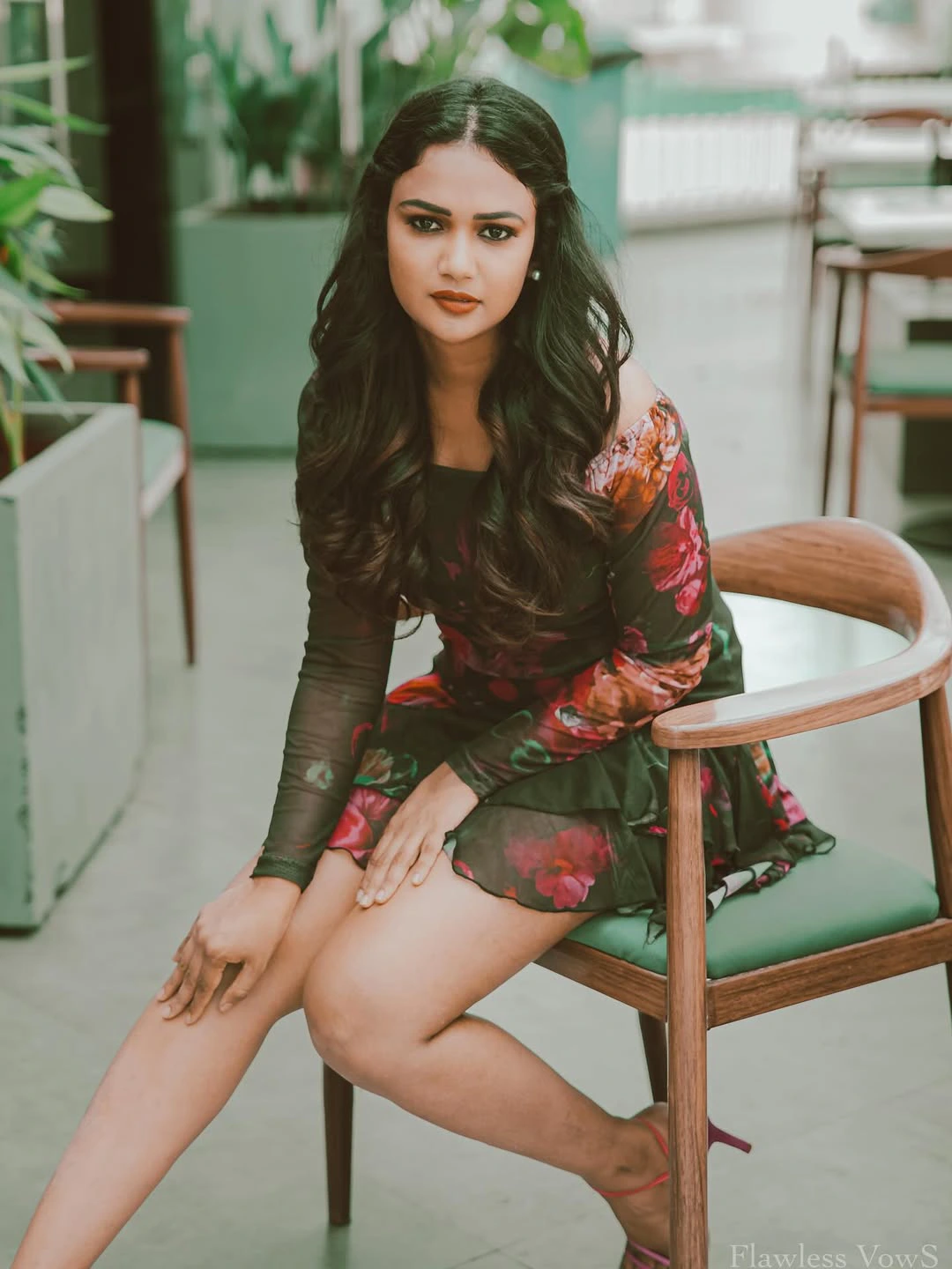 Ariyana GlorY Beauty in Modern Dress