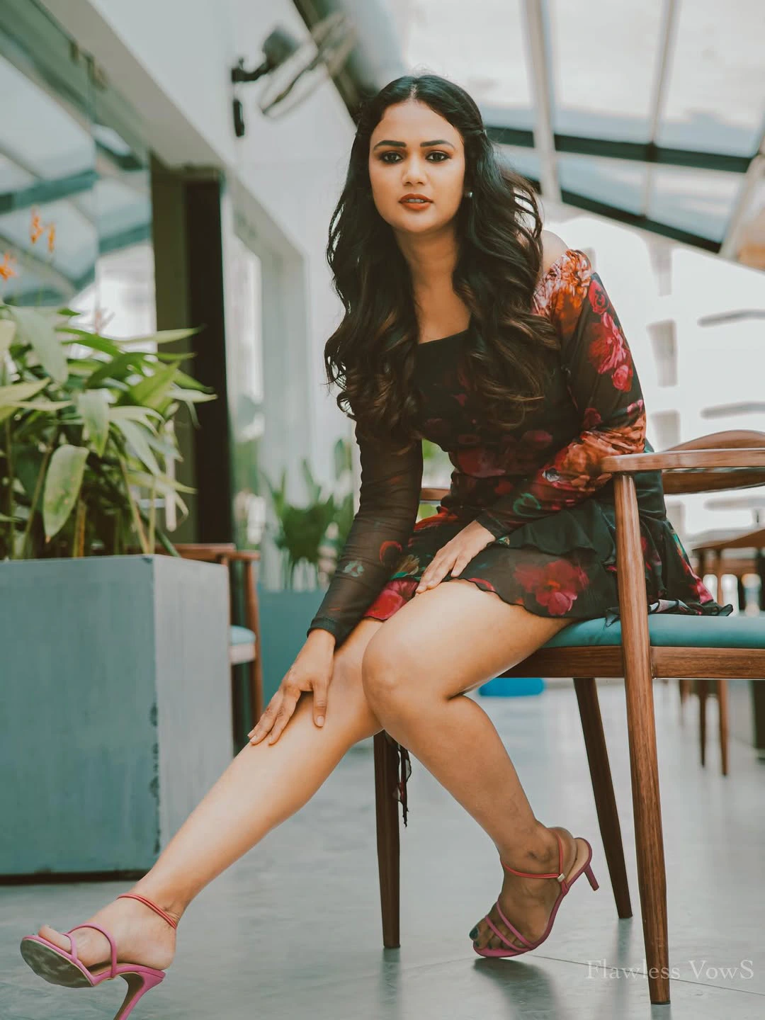 Ariyana Glory Beauty in Modern Dress