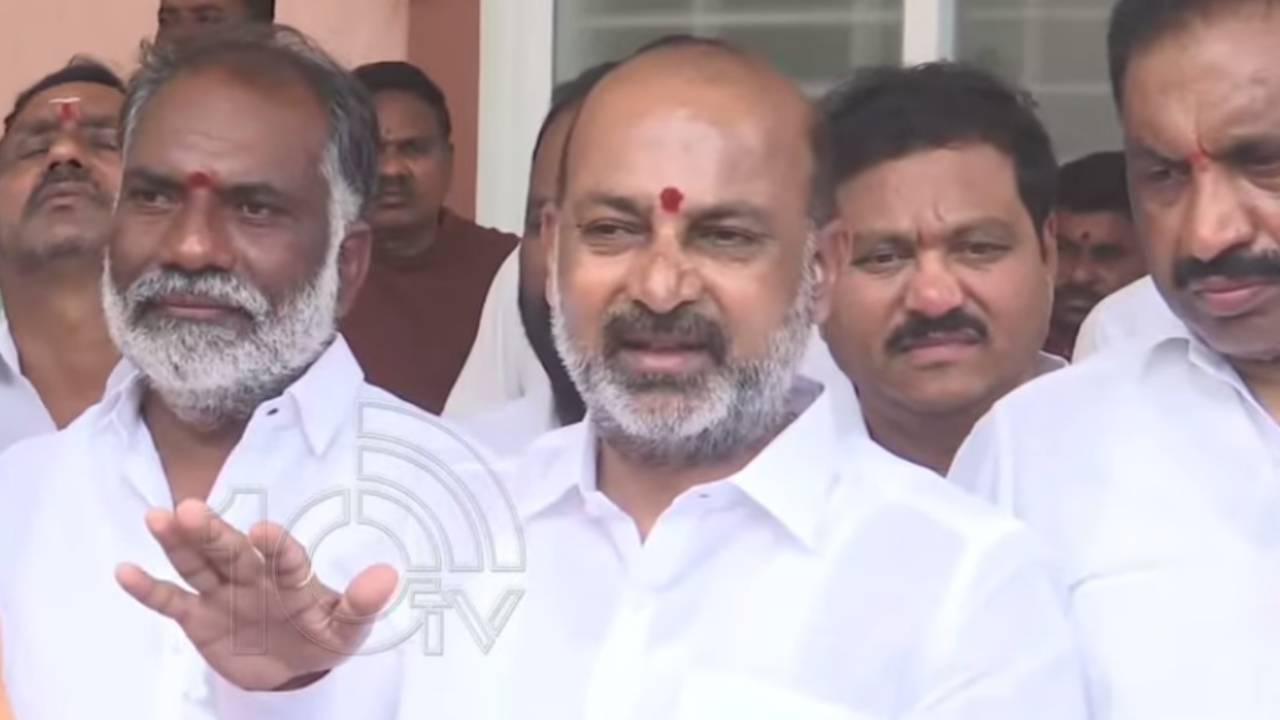 సీఎం రమేష్ vs కేటీఆర్ ఇష్యూపై బండి సంజయ్ సంచలన వ్యాఖ్యలు.. నీ భాష మార్చుకో అంటూ వార్నింగ్.. సీఎం రమేష్ vs కేటీఆర్ ఇష్యూపై బండి సంజయ్ సంచలన వ్యాఖ్యలు.. నీ భాష మార్చుకో అంటూ వార్నింగ్..