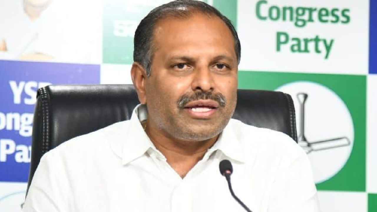 Gossip Garage: రసవత్తరంగా రాయచోటి వైసీపీ పాలిటిక్స్.. గడికోట శ్రీకాంత్రెడ్డిని కాదని మరొకరికి టికెట్ ఇస్తారా? Gossip Garage: రసవత్తరంగా రాయచోటి వైసీపీ పాలిటిక్స్.. గడికోట శ్రీకాంత్రెడ్డిని కాదని మరొకరికి టికెట్ ఇస్తారా?