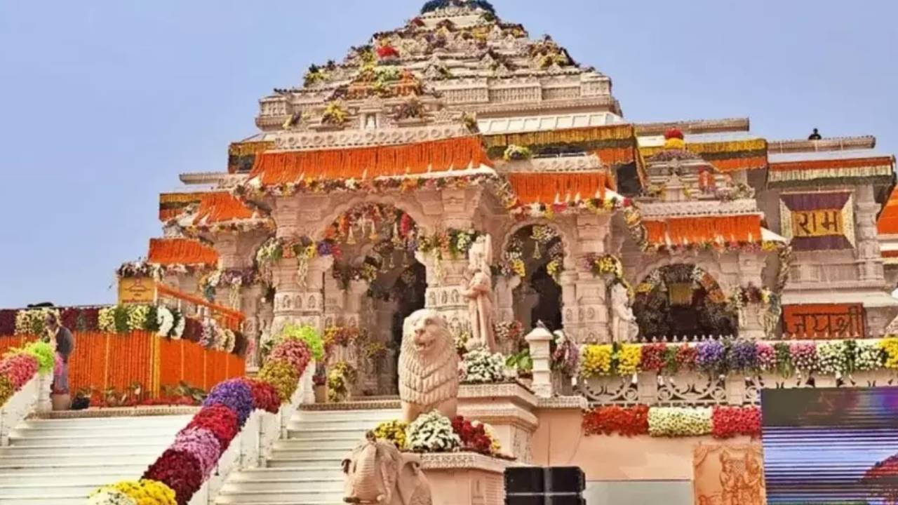 అయోధ్య రామ మందిరం సెట్ వివాదంలో బిగ్ ట్విస్ట్.. కల్యాణం పేరుతో భారీగా వసూళ్లు..! రూ.32లక్షలు ఖర్చు పెట్టించారంటూ బాధితుడు ఆవేదన.. అయోధ్య రామ మందిరం సెట్ వివాదంలో బిగ్ ట్విస్ట్.. కల్యాణం పేరుతో భారీగా వసూళ్లు..! రూ.32లక్షలు ఖర్చు పెట్టించారంటూ బాధితుడు ఆవేదన..