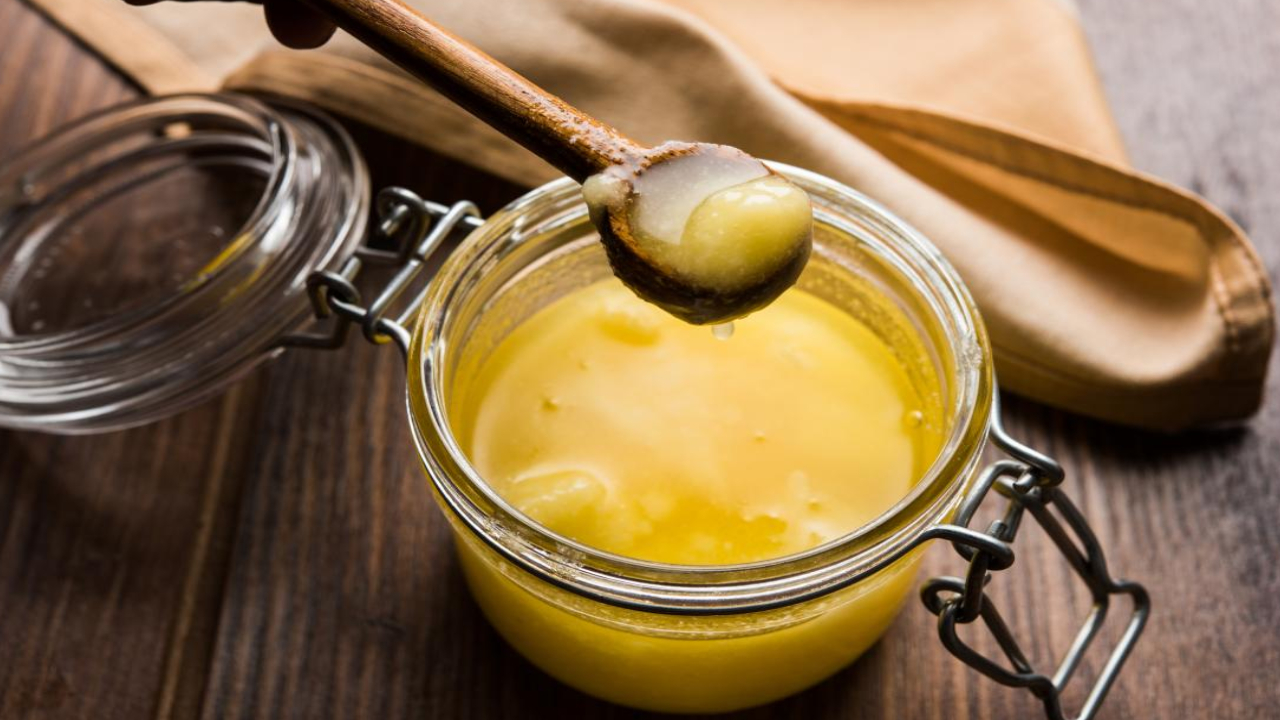 Ghee Disadvantages: మీకు ఈ సమస్య ఉందా.. అయినా నెయ్యి తింటుంన్నారా?.. విషంగా మారే ప్రమాదం ఉంది జాగ్రత్త Ghee Disadvantages: మీకు ఈ సమస్య ఉందా.. అయినా నెయ్యి తింటుంన్నారా?.. విషంగా మారే ప్రమాదం ఉంది జాగ్రత్త
