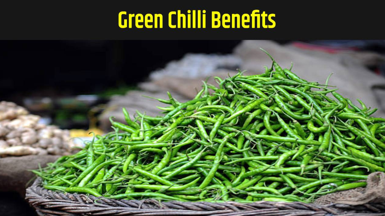Green Chilli Benefits: కారంగా ఉంటుందని పక్కన పెడుతున్నారా? ఆరోగ్యాన్ని పక్కన పెట్టినట్టే.. మిరపతో ఎన్నో ఆరోగ్యప్రయోజనాలు Green Chilli Benefits: కారంగా ఉంటుందని పక్కన పెడుతున్నారా? ఆరోగ్యాన్ని పక్కన పెట్టినట్టే.. మిరపతో ఎన్నో ఆరోగ్యప్రయోజనాలు