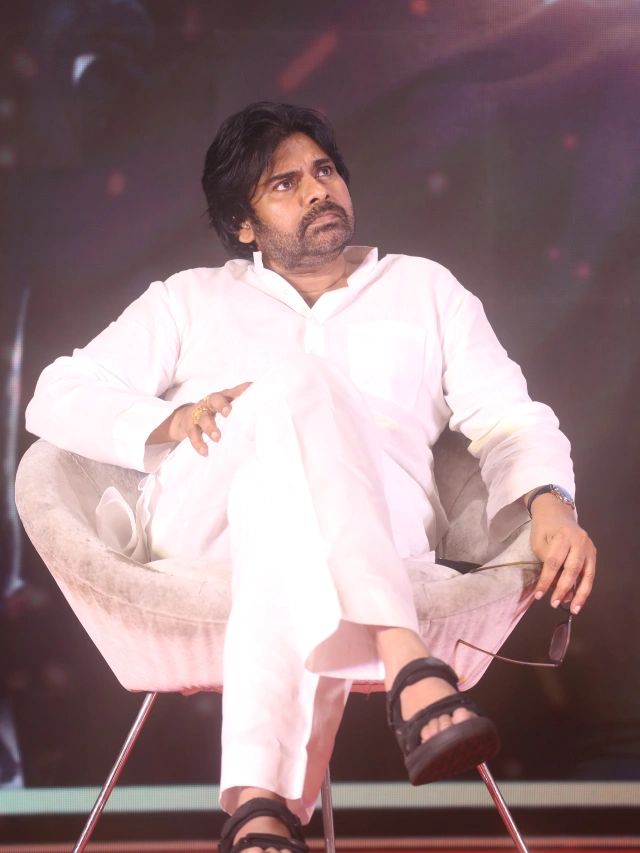 HariHara VeeraMallu Success Meet