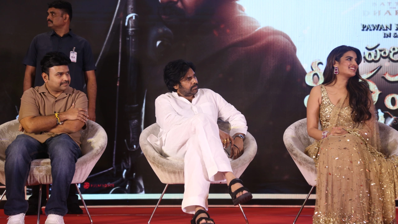 HariHara VeeraMallu Success Meet