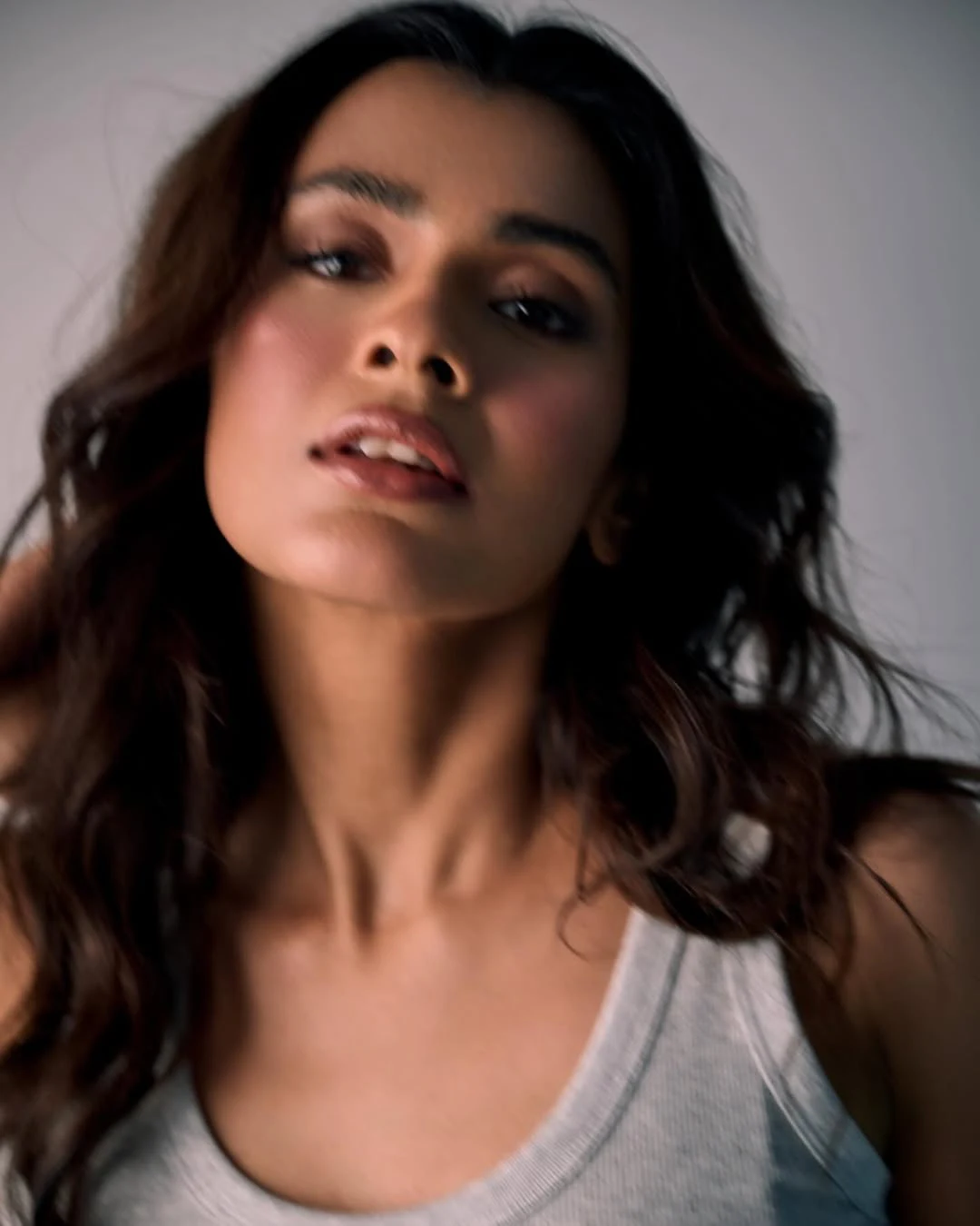 Hebah Patel Sizzling Photos